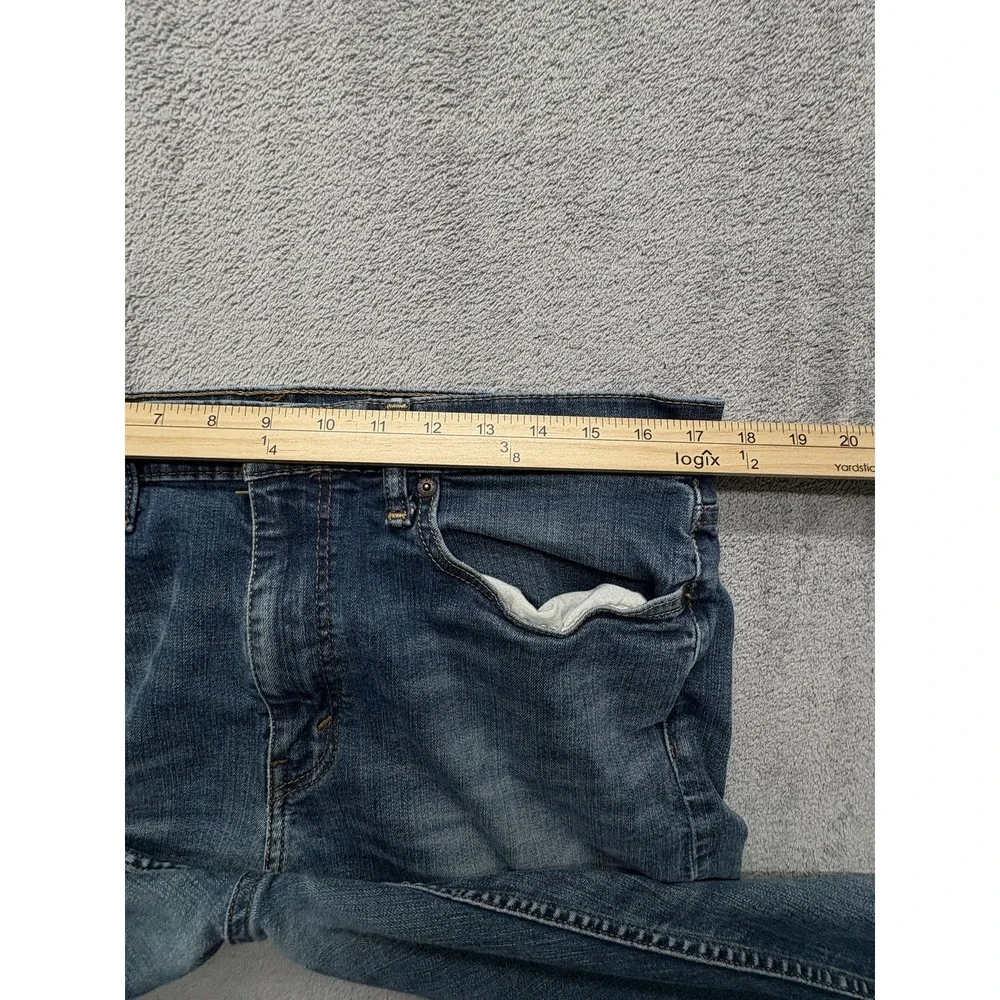 Levis 560 Jeans Mens Measured 35x31 Blue Relaxed Fit‎ Distressed Straight Leg
